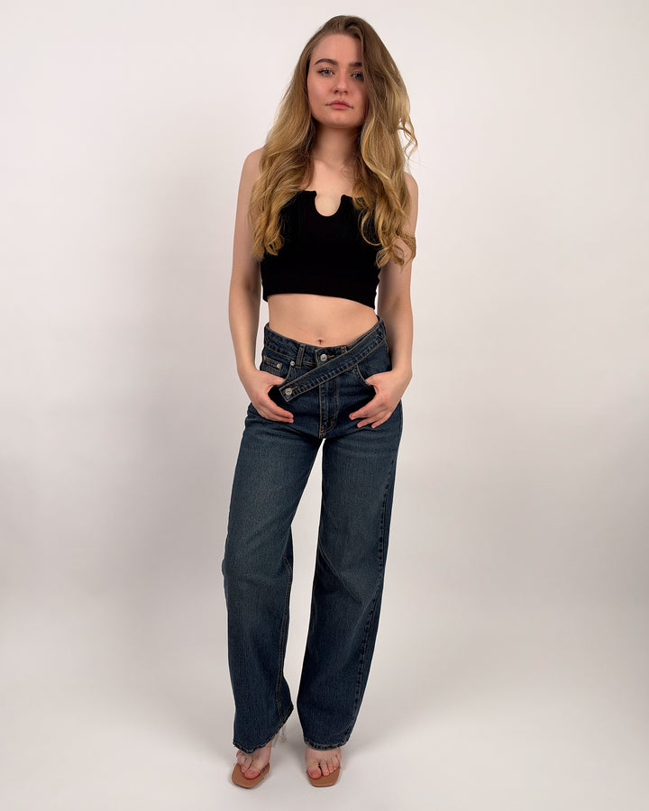 High-Waist Wide Leg Jeans mit asymmetrischem Bund